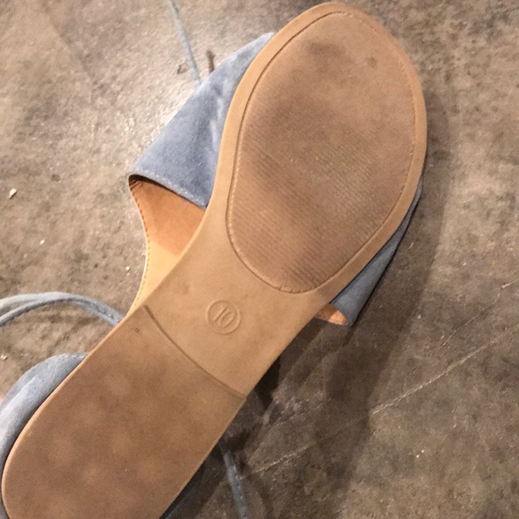 Universal Thread Blue Suede Strappy Sandals! Sz 10 - Picture 4 of 6